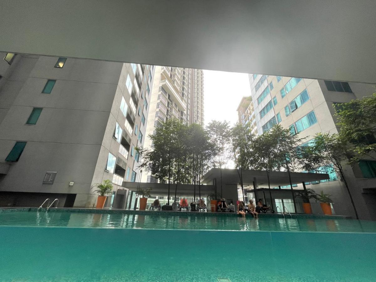 Mercu Summer Suite Klcc By Minshuku Kuala Lumpur Esterno foto